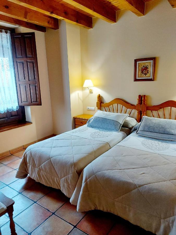 Casa Rural El Quemao Guest House บีโญสลาดา เด กาเมรอส ภายนอก รูปภาพ