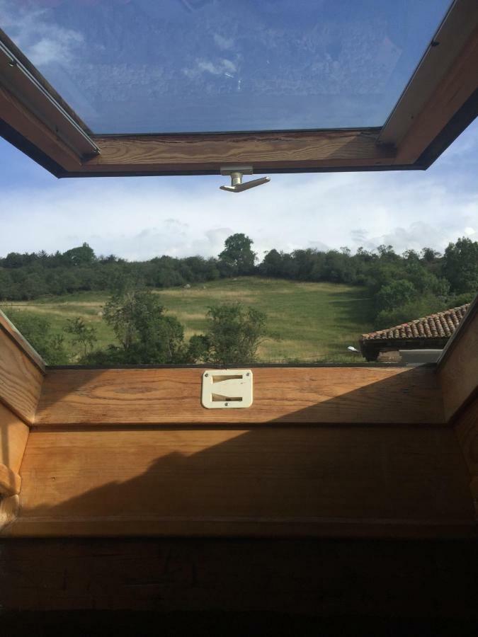 Casa Rural El Quemao Guest House บีโญสลาดา เด กาเมรอส ภายนอก รูปภาพ